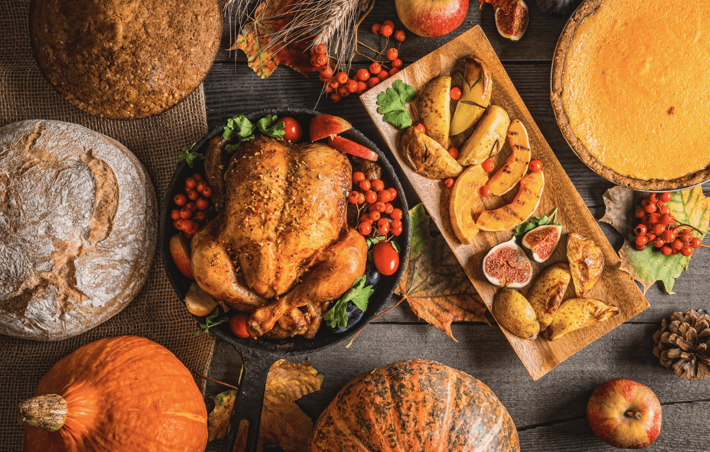 Thanksgiving table